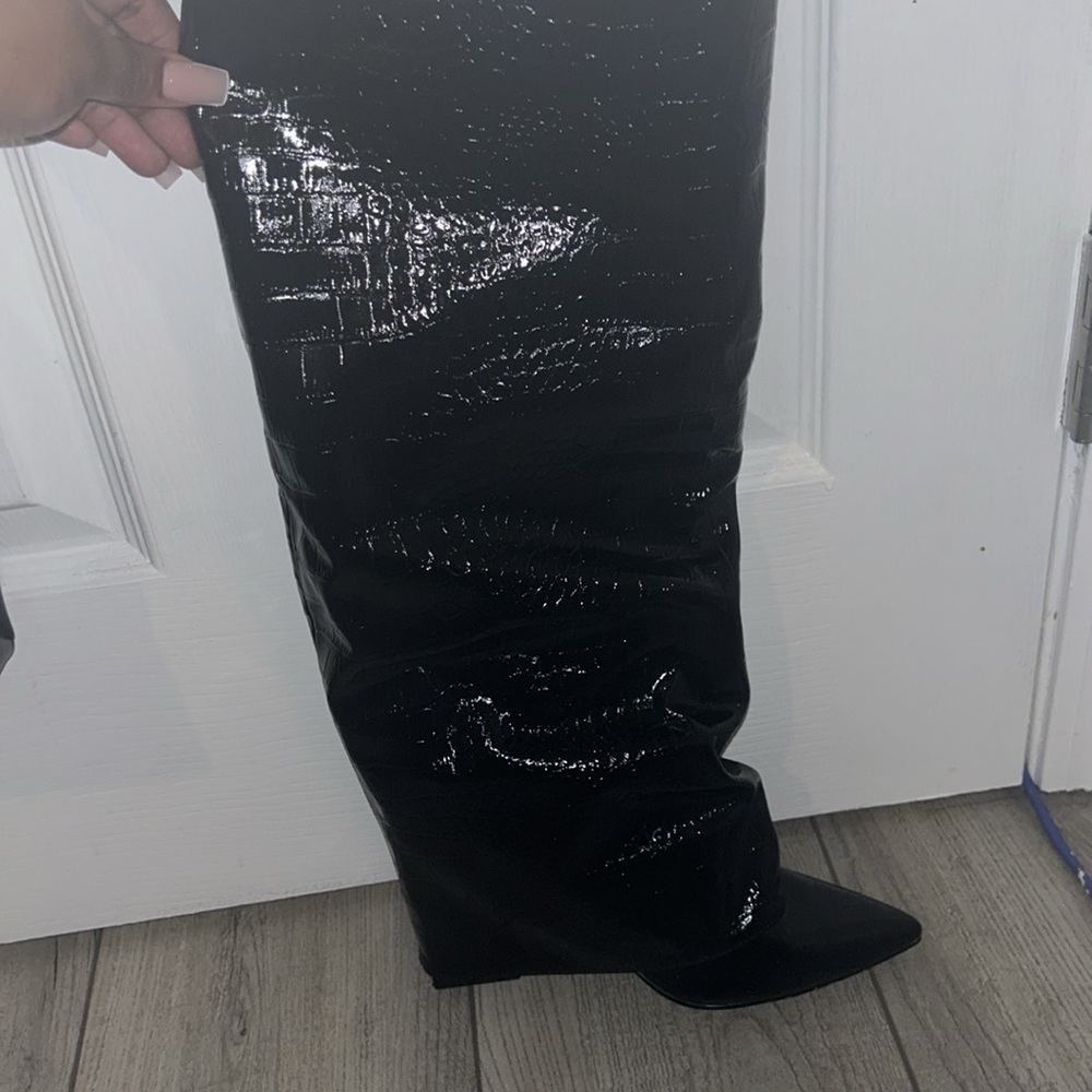 Steve Madden Stuntin boot size 9.5.